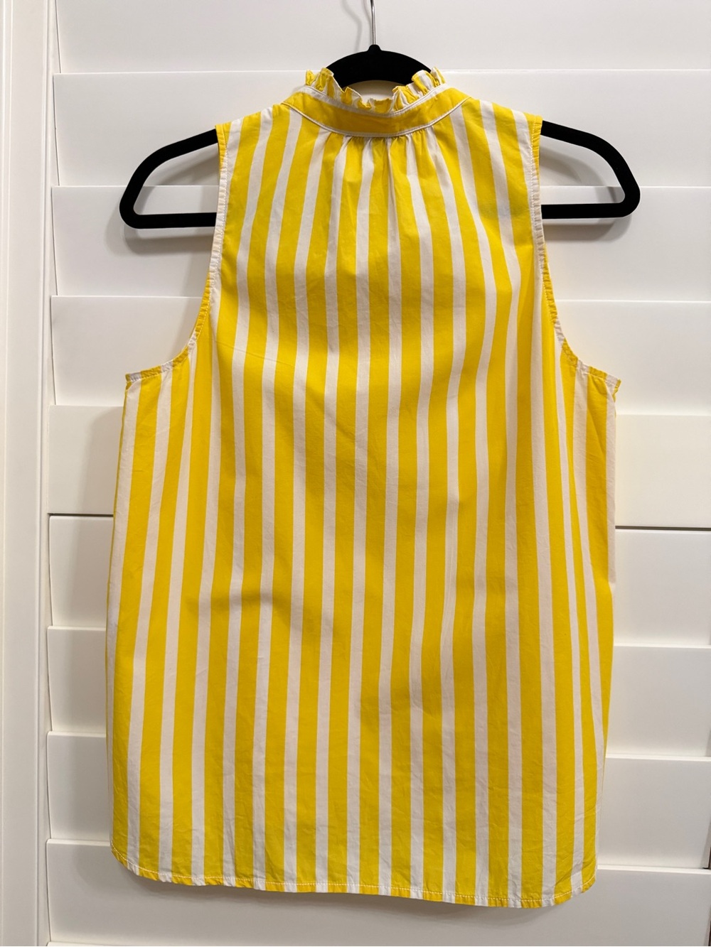 🍋 J. Crew Ruffle Neck Sleeveless Poplin Top Yellow and White Stripes - Picture 2 of 6
